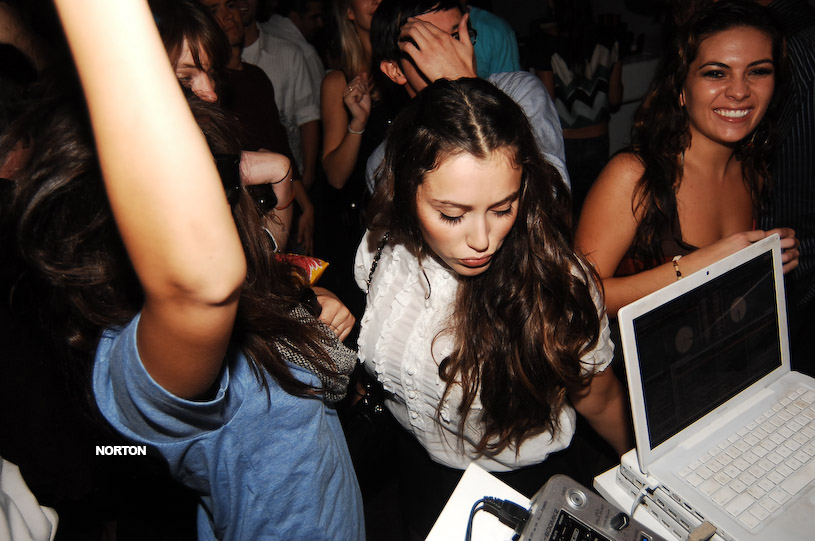 Go-Go Academy @ Airport - Posso the DJ, photograph 78