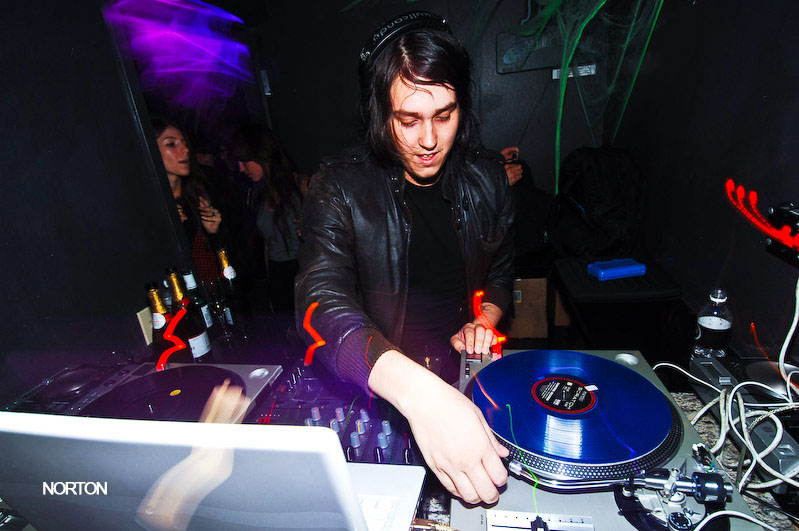 SD vs. OC edition of MUTE Fridays @ Bar Proof, photograph 115