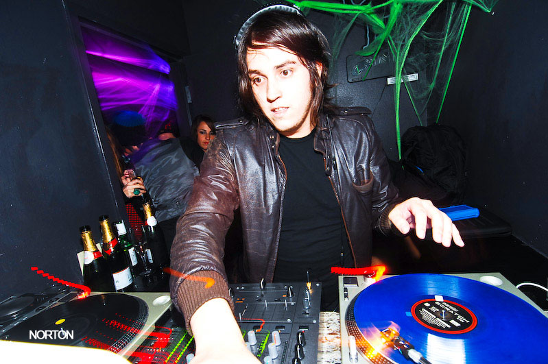 SD vs. OC edition of MUTE Fridays @ Bar Proof, photograph 116