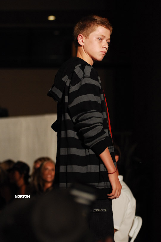 Salon Radius Runway Event, photograph 66