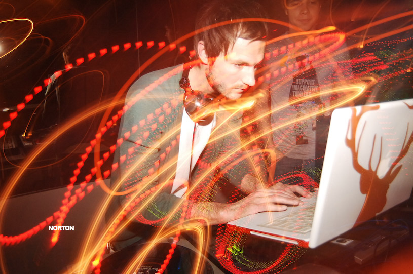 RE-AMP Thursdays @ The Office, photograph 14