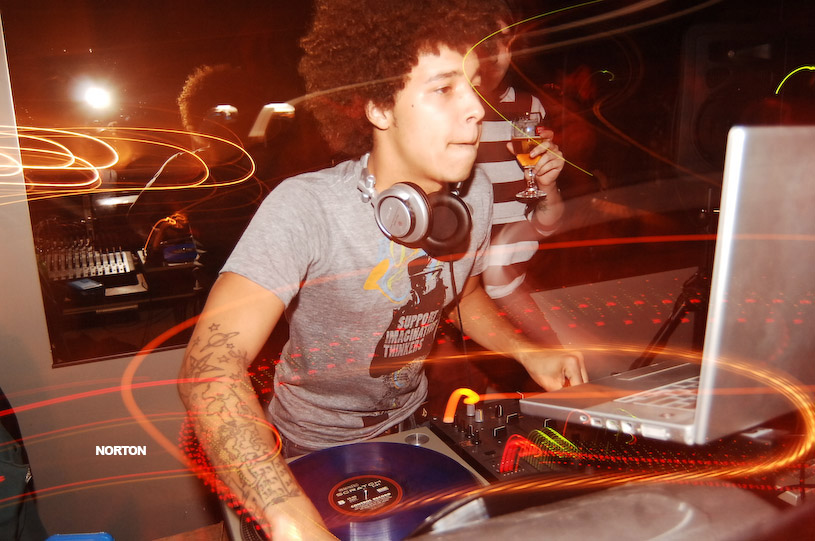 RE-AMP Thursdays @ The Office, photograph 44