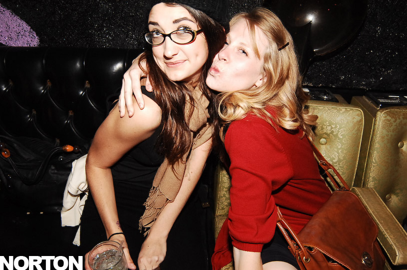 Beauty Bar & Ruby Room - Reamp & Footdown, photograph 10