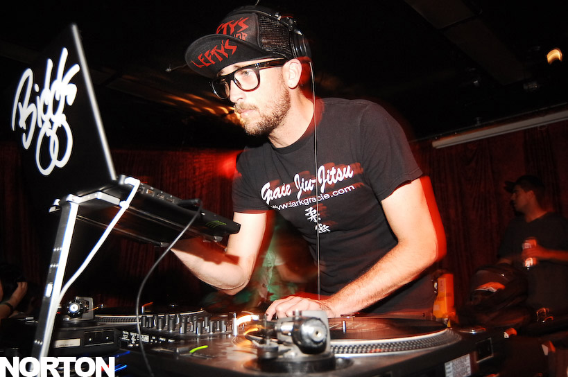 Fatlip @ Ruby Room - FOOTDOWN, photograph 176