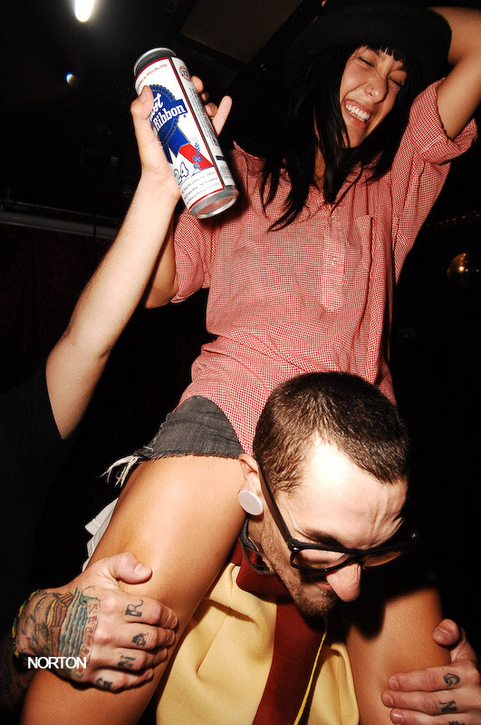1 Year Anniversary of Footdown @ Ruby Room, photograph 3