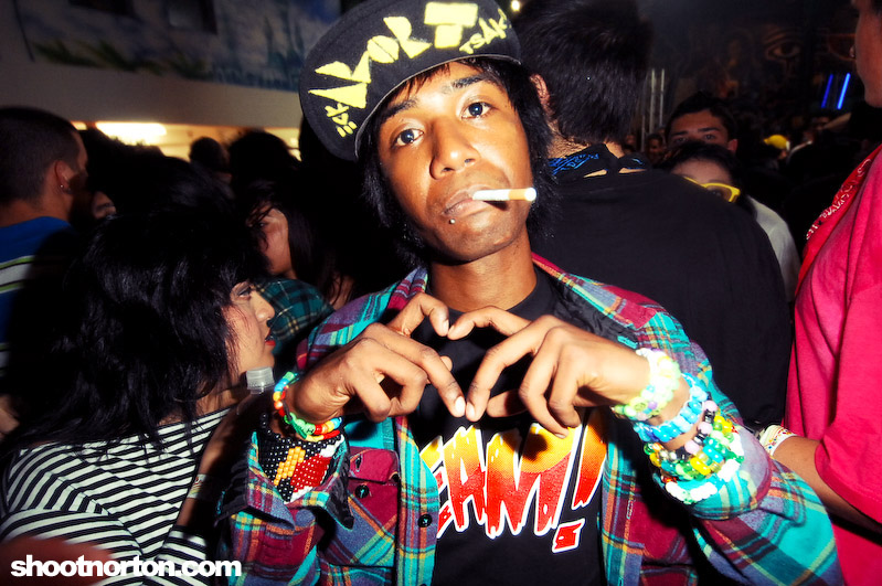 Scream LOUD!, photograph 3