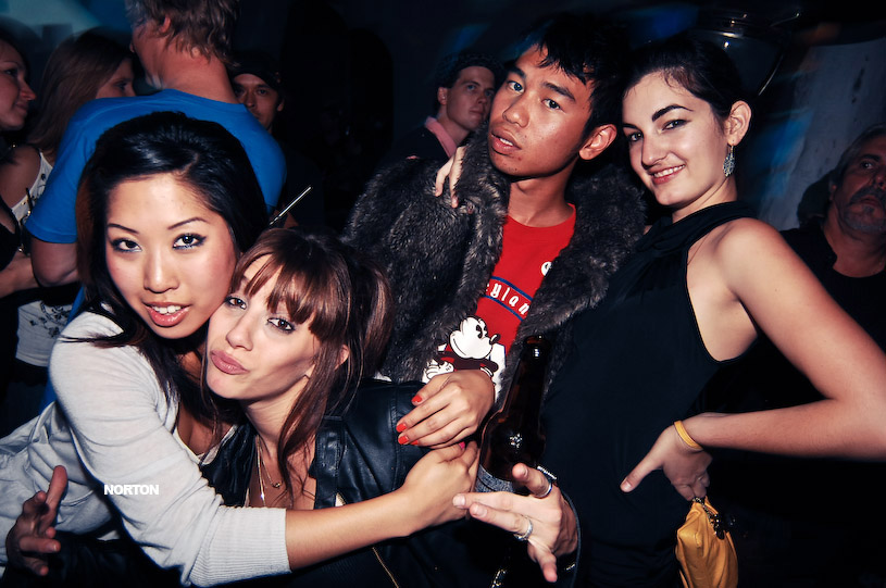 LA vs. SD @ Airport Lounge, photograph 117