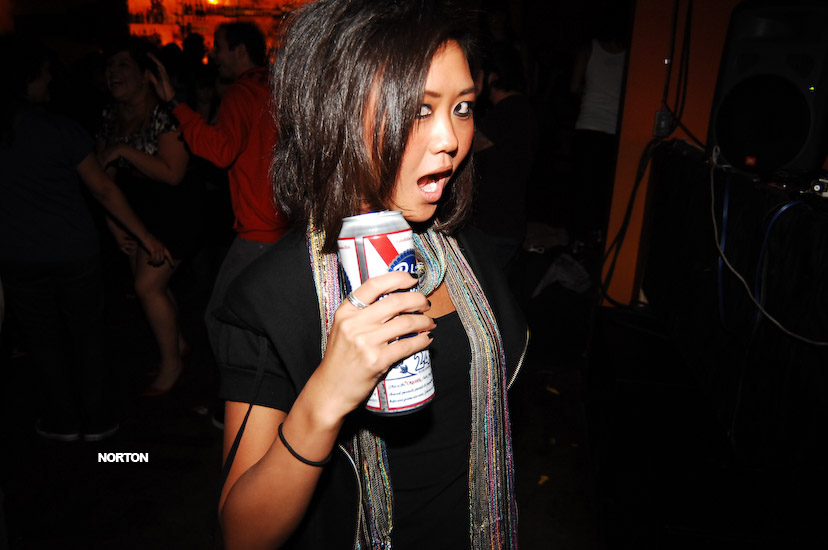 Pre-Thanksgiving Party @ U-31, photograph 10