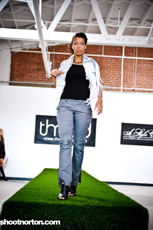 Thread Show San Diego @ The Wonderhaus, photograph 71