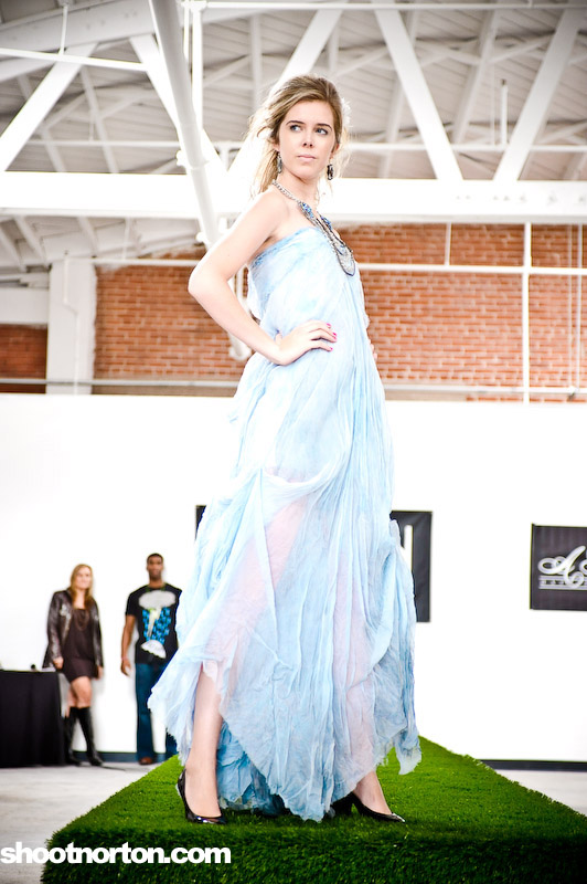 Thread Show San Diego @ The Wonderhaus, photograph 153