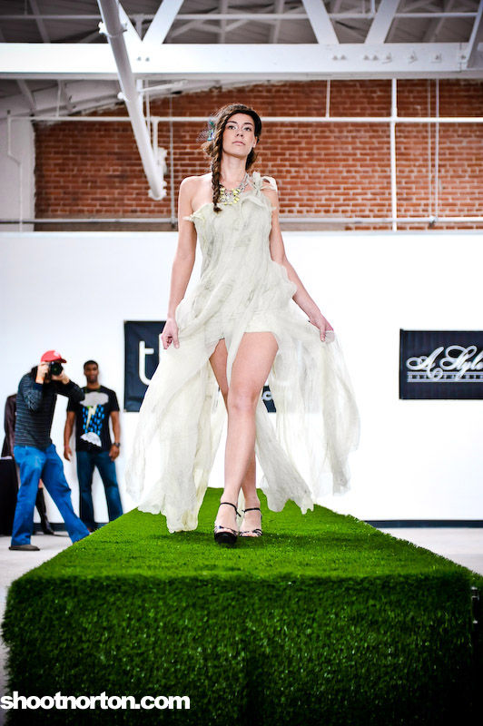 Thread Show San Diego @ The Wonderhaus, photograph 157