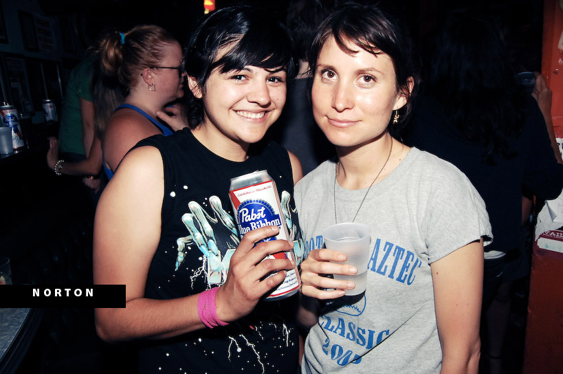Tower Bar - Lady Dottie and the Diamonds, photograph 8