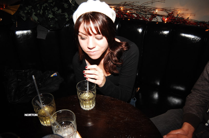 Tuesday night @ U-31 & Office Bar, photograph 26
