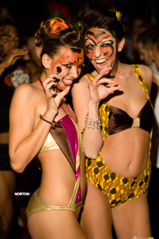 Fables by Barrie Fashion Show @ Universal San Diego, photograph 30