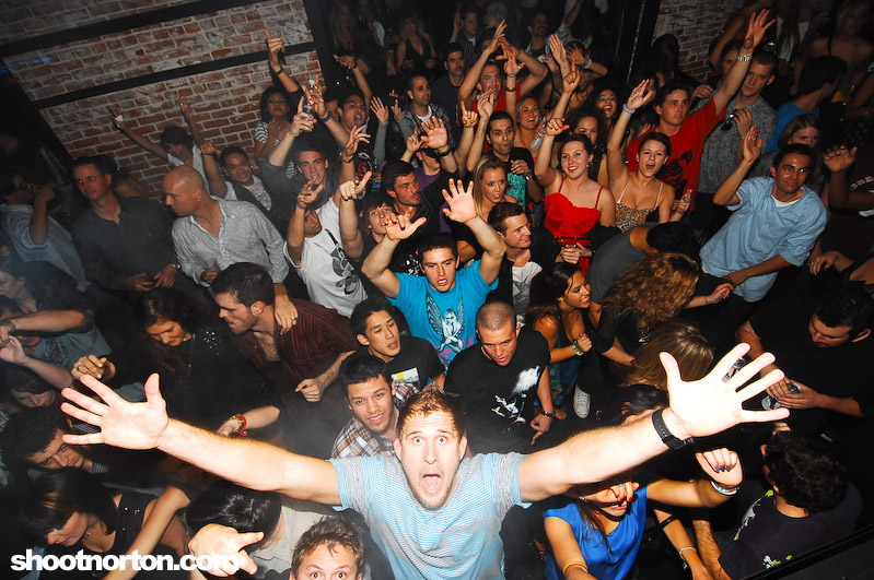 JFK of MSTRKRFT + La Riots @ Voyeur, photograph 23