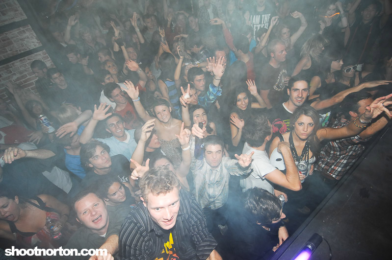 JFK of MSTRKRFT + La Riots @ Voyeur, photograph 123