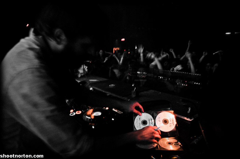 Nite Vision @ Voyeur, photograph 142