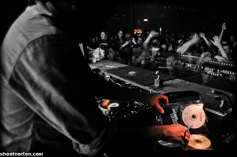 Nite Vision @ Voyeur, photograph 148