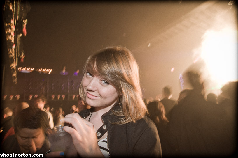 Nite Vision @ Voyeur w/ Treasure Fingers, photograph 1
