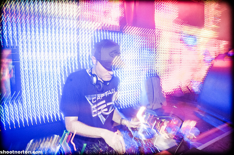 Nite Vision @ Voyeur w/ Treasure Fingers, photograph 12