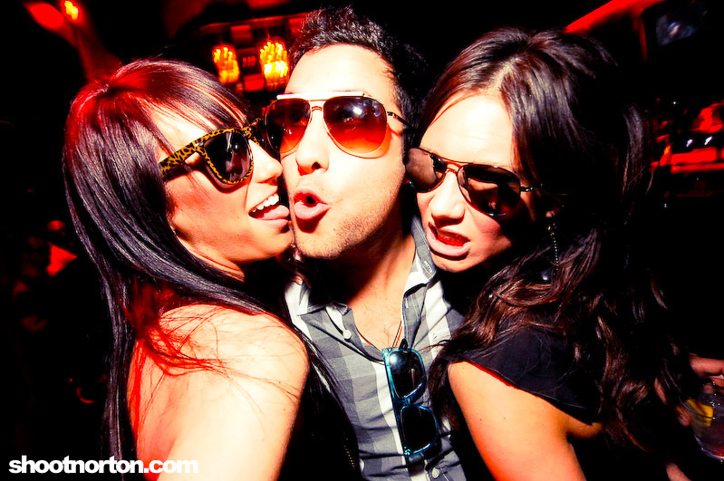 Voyeur & DiscoverSD 's 'Road to WMC' party, photograph 28
