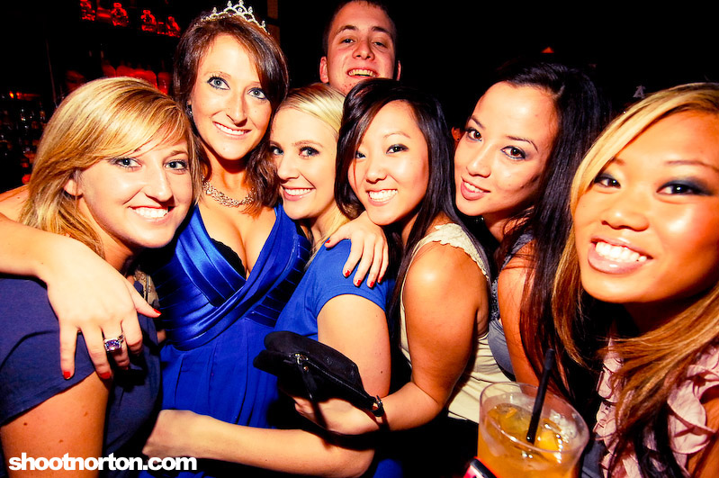 Voyeur & DiscoverSD 's 'Road to WMC' party, photograph 63