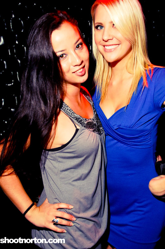 Voyeur & DiscoverSD 's 'Road to WMC' party, photograph 85