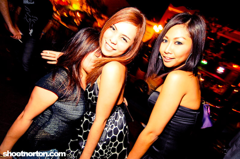 Voyeur & DiscoverSD 's 'Road to WMC' party, photograph 113