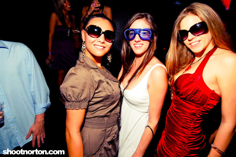 Voyeur & DiscoverSD 's 'Road to WMC' party, photograph 117