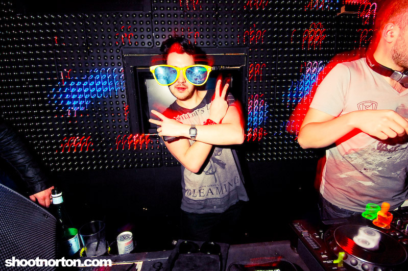 Voyeur & DiscoverSD 's 'Road to WMC' party, photograph 136