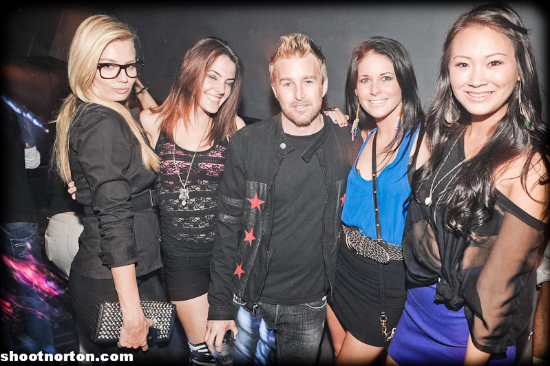 Voyeur Thursdays w/ Pendulum, photograph 3