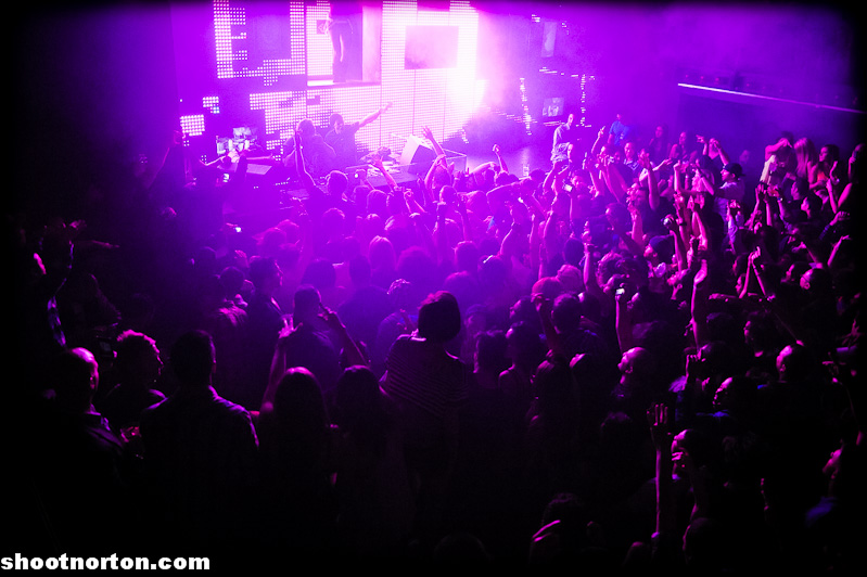 Voyeur Thursdays w/ Pendulum, photograph 20
