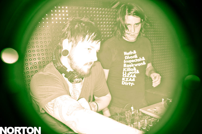 Shark Attack + Toxic Avenger @ Voyeur, photograph 1