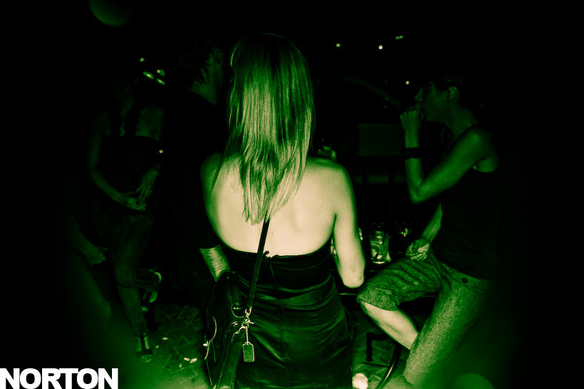 Shark Attack + Toxic Avenger @ Voyeur, photograph 3