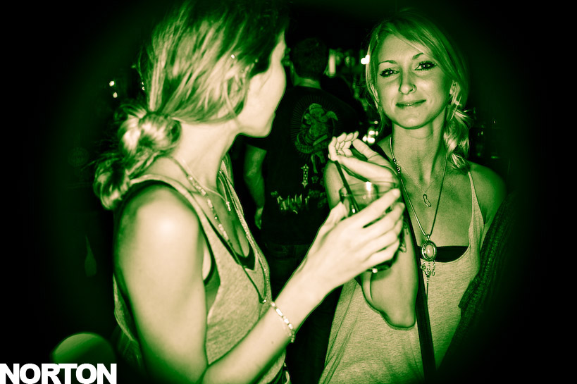 Shark Attack + Toxic Avenger @ Voyeur, photograph 8