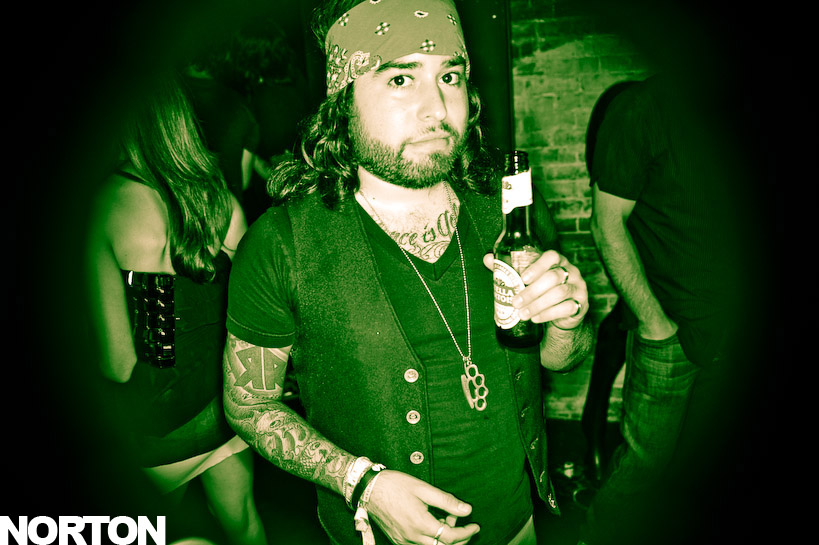 Shark Attack + Toxic Avenger @ Voyeur, photograph 39