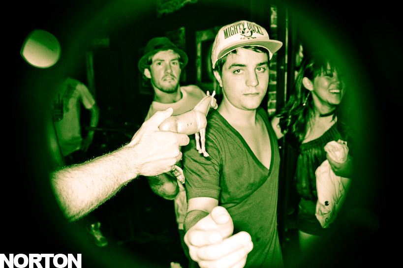Shark Attack + Toxic Avenger @ Voyeur, photograph 43