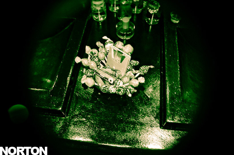Shark Attack + Toxic Avenger @ Voyeur, photograph 55
