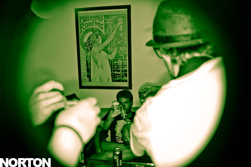 Shark Attack + Toxic Avenger @ Voyeur, photograph 124