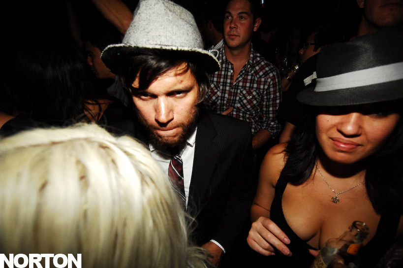 Glass Candy @ Voyeur, photograph 15