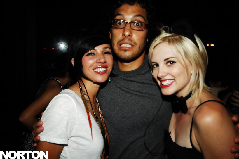 Glass Candy @ Voyeur, photograph 26