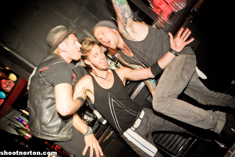 Pendulum @ Voyeur SD, photograph 4