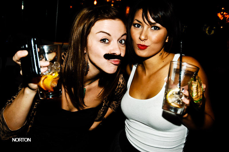 Wednesday Wanderings - Syrah, Voyeur, Bar Pink, photograph 3