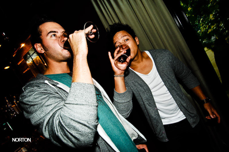 Wednesday Wanderings - Syrah, Voyeur, Bar Pink, photograph 15