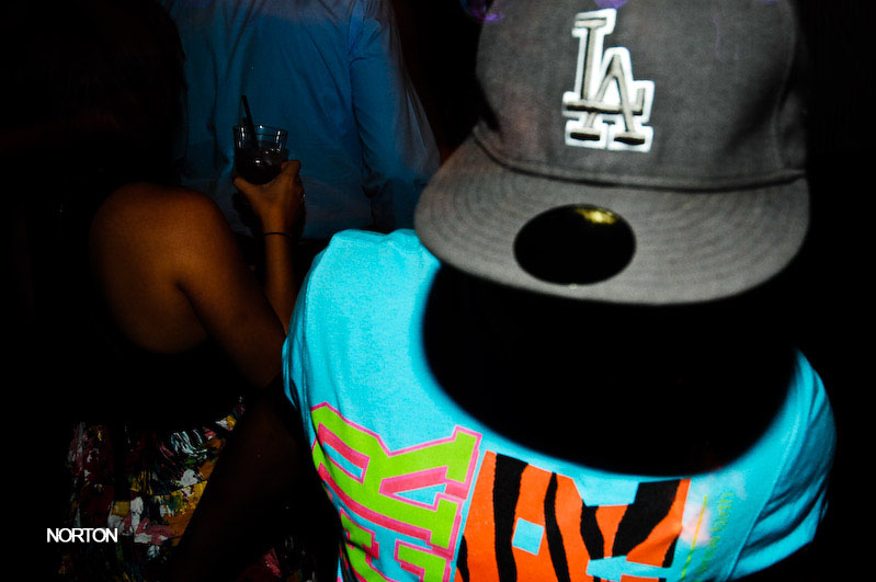 Wednesday Wanderings - Syrah, Voyeur, Bar Pink, photograph 41