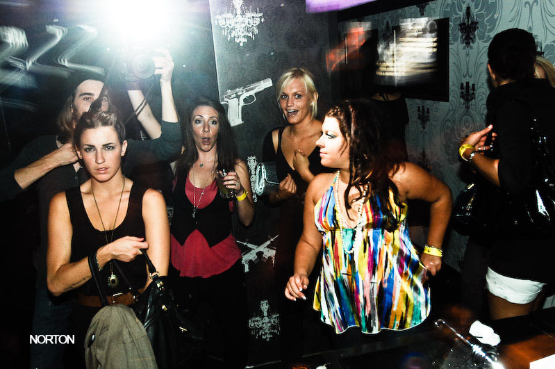 Wednesday Wanderings - Syrah, Voyeur, Bar Pink, photograph 43