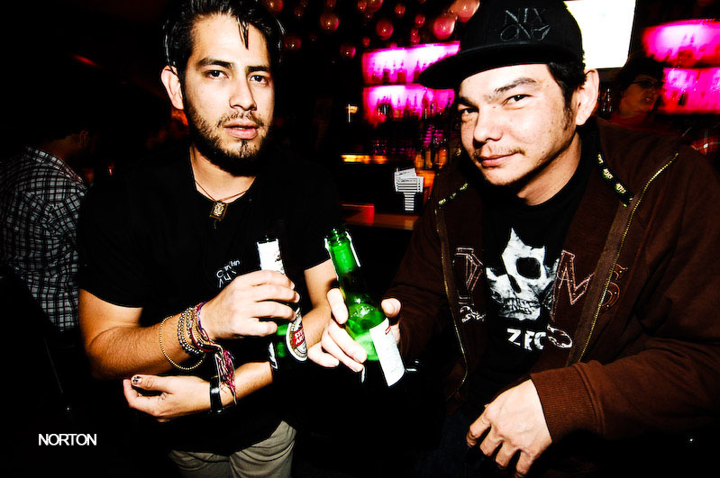 Wednesday Wanderings - Syrah, Voyeur, Bar Pink, photograph 56