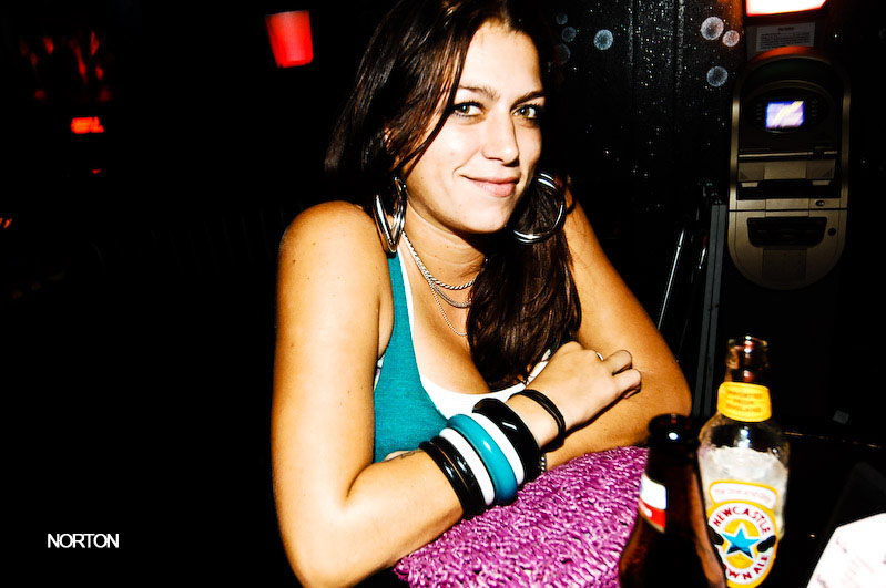 Wednesday Wanderings - Syrah, Voyeur, Bar Pink, photograph 69