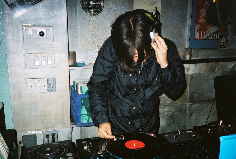 Yashica Images - Out and About, photograph 5